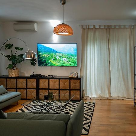 Green Corner Apartment Bucureşti Ngoại thất bức ảnh