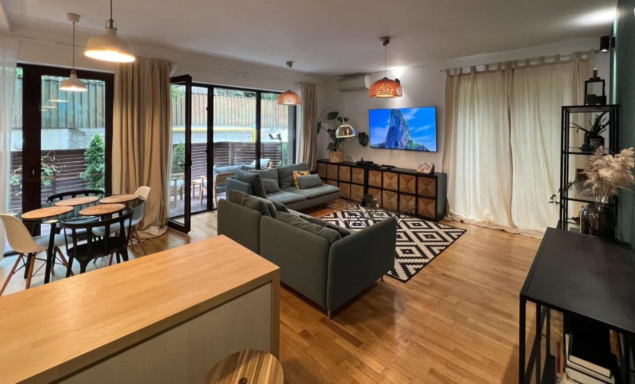 Green Corner Apartment Bucureşti Ngoại thất bức ảnh