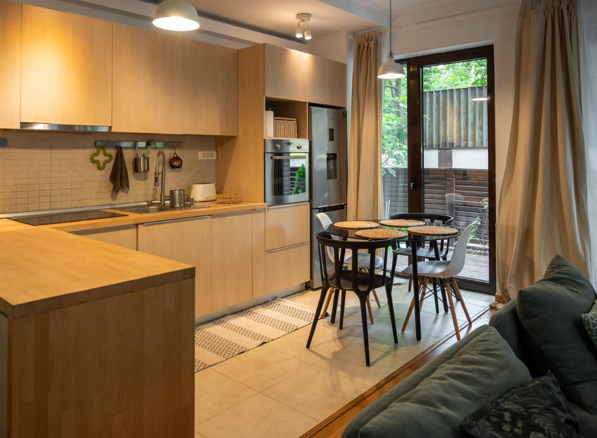 Green Corner Apartment Bucureşti Ngoại thất bức ảnh