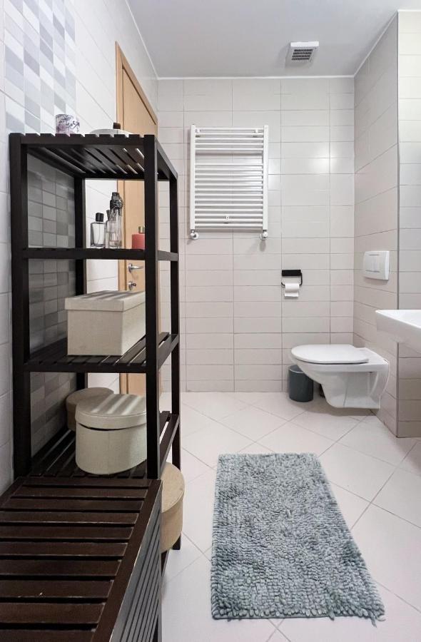 Green Corner Apartment Bucureşti Ngoại thất bức ảnh