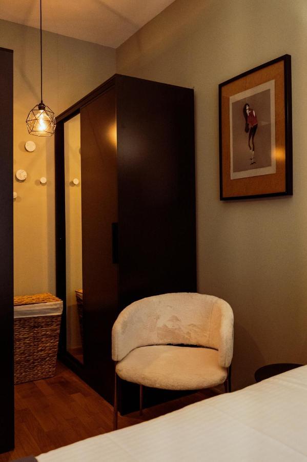 Green Corner Apartment Bucureşti Ngoại thất bức ảnh