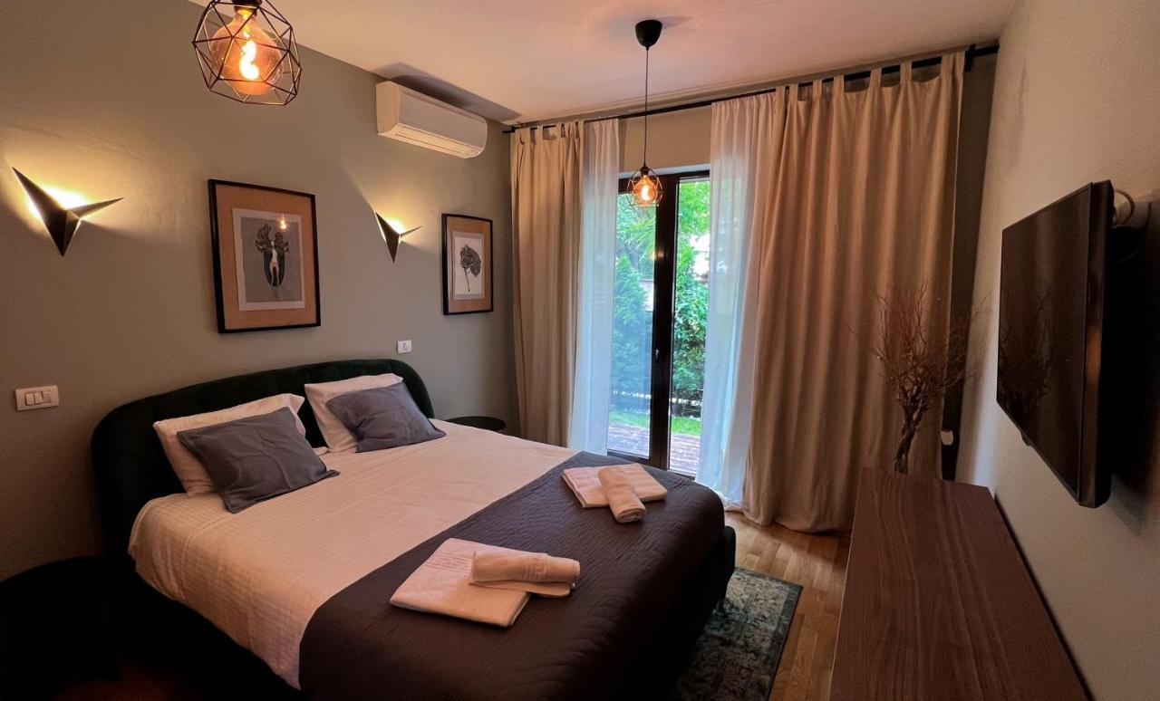Green Corner Apartment Bucureşti Ngoại thất bức ảnh