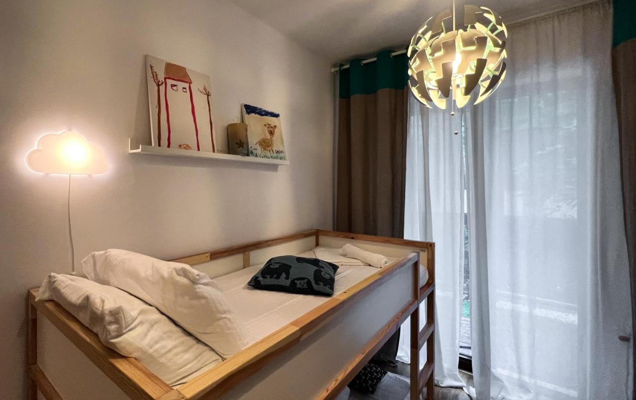 Green Corner Apartment Bucureşti Ngoại thất bức ảnh