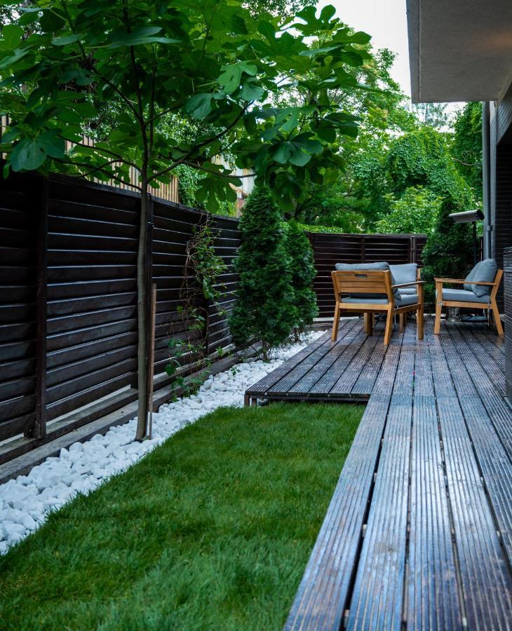 Green Corner Apartment Bucureşti Ngoại thất bức ảnh