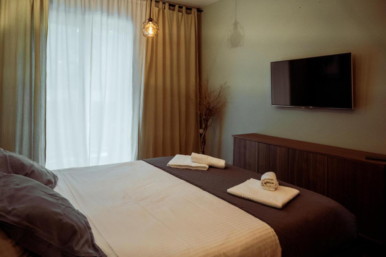 Green Corner Apartment Bucureşti Ngoại thất bức ảnh